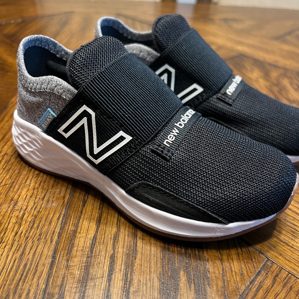 Toddler boy New Balance shoes size 10